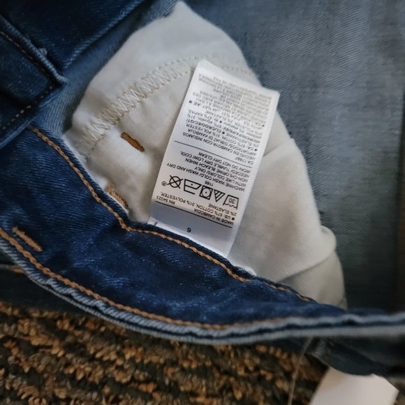 NWT Old Navy Power Straight Distressed Denim Size 6 - Picture 14 of 16